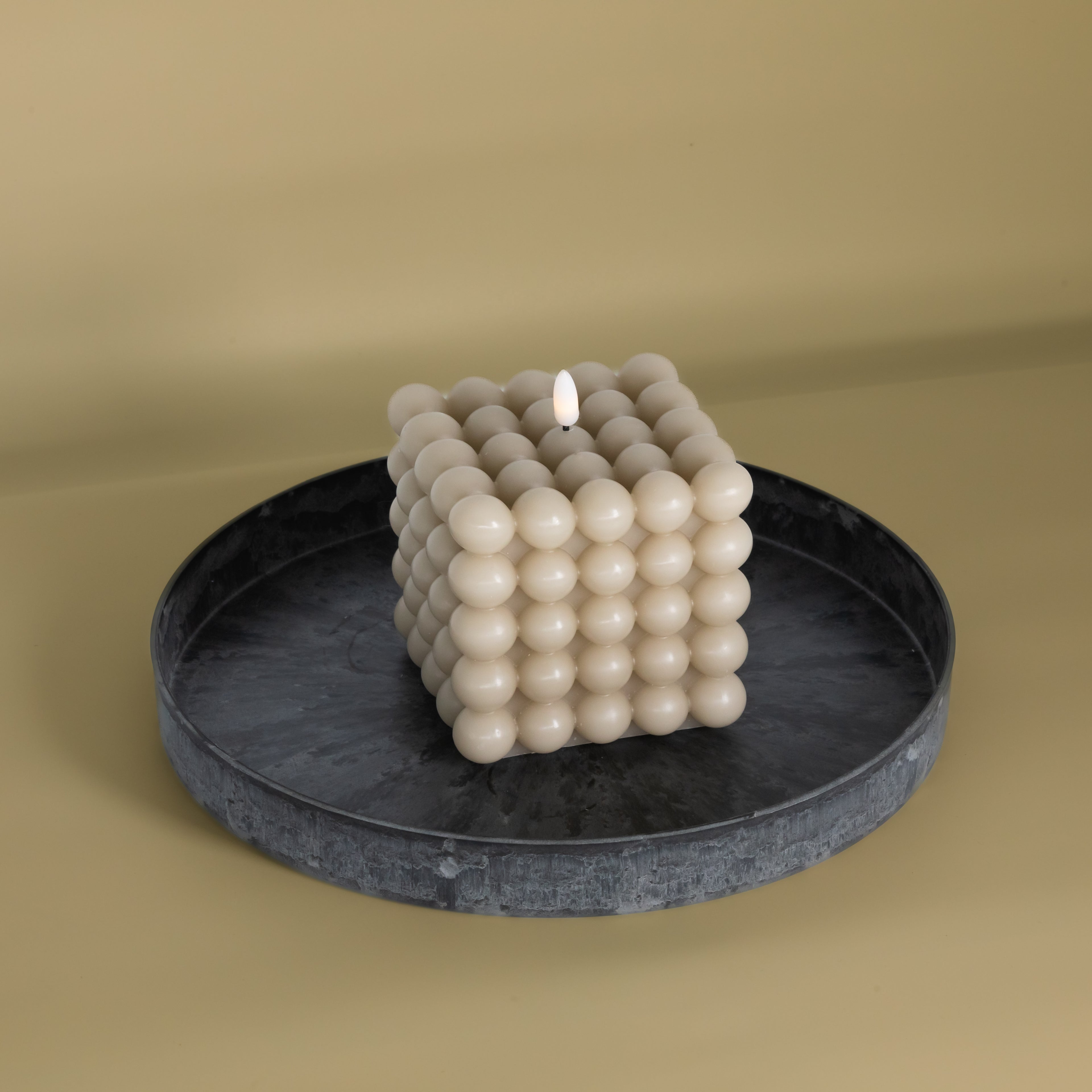 Beigefarbene Bubble-LED Dinnerkerze XL