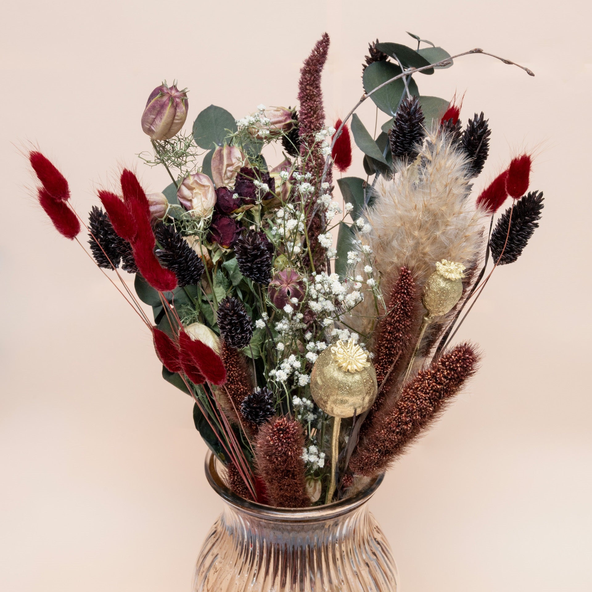 Geschenkbox roter Blumengruß